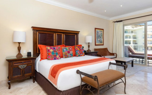 Villa La Estancia Beach Resort & Spa
