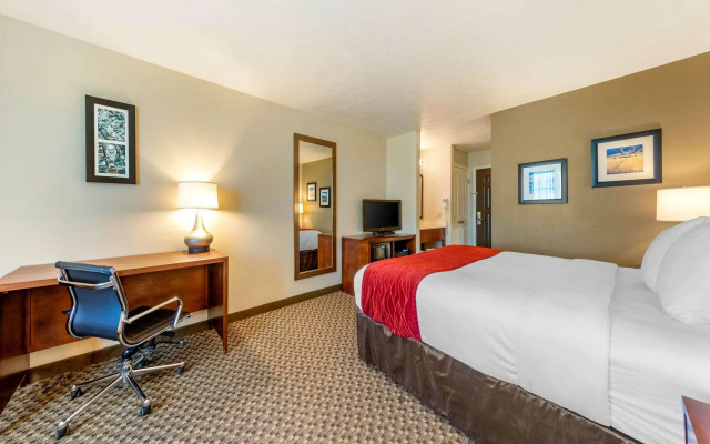 Comfort Inn & Suites Lancaster Antelope Valley