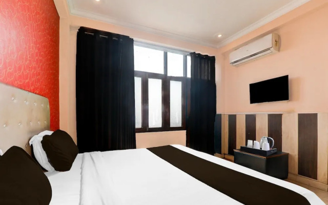 Classic With Balcony Sharda Nagar