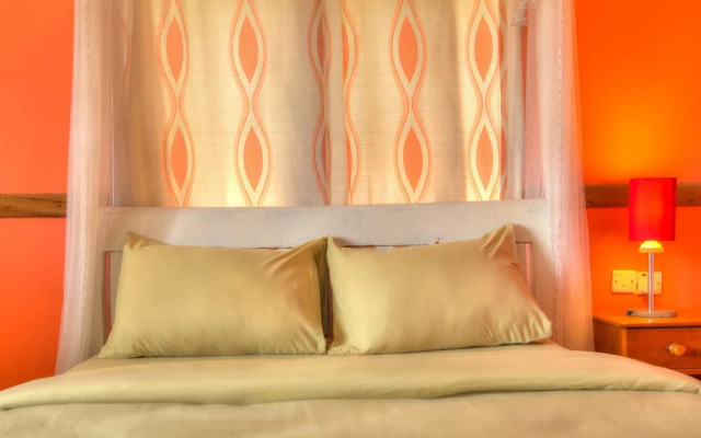 Red Buffalo House Hotel