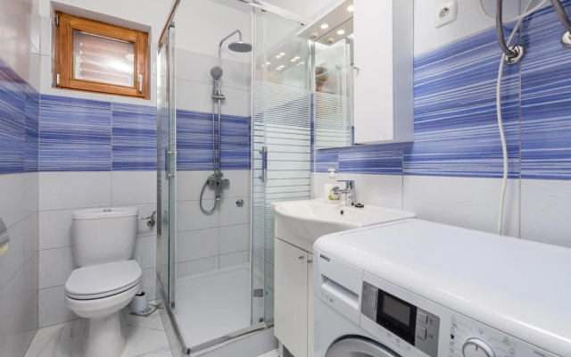 Stunning Apartment in Cres With Wifi and 2 Bedrooms