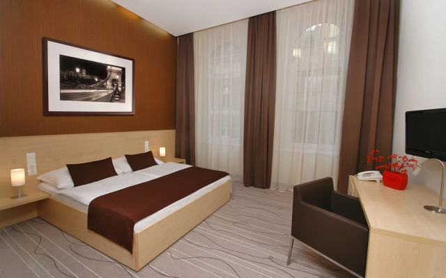 Promenade Hotel by Mellow Mood Hotels