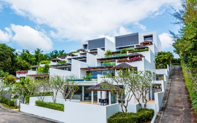 Отель Lotus Gardens Phuket бассейн