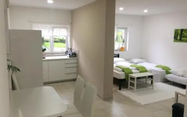 Studio Apartment Cindra
