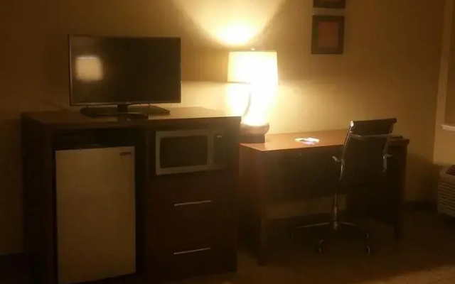 Kensington Inn & Suites