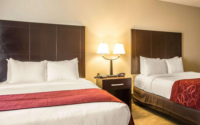 Comfort Suites Huntersville near Lake Norman