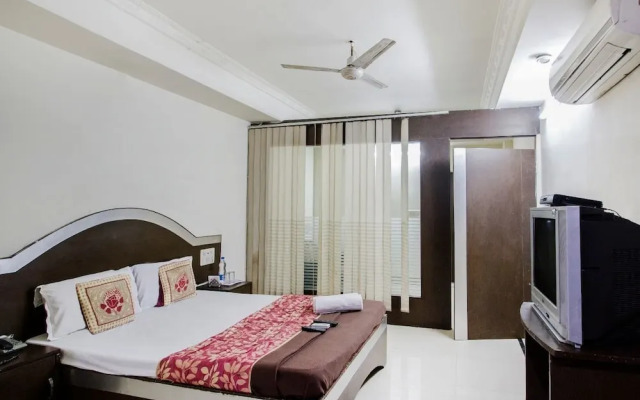 OYO Flagship 49255 Hotel New Simran Palace