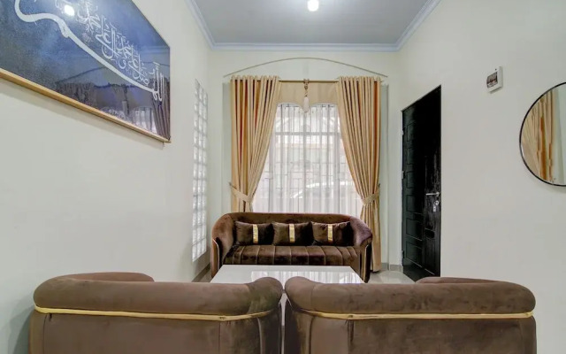 OYO 94758 Kamila House