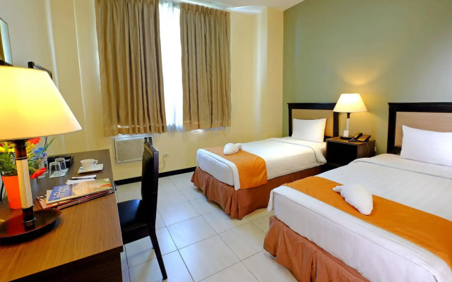 OYO 187 The Maxwell Hotel
