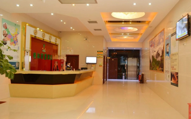 Greentree Alliance Hezhou Babu District Lingfeng Square Hotel