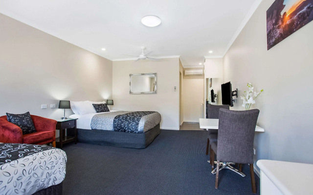 Comfort Inn May Park