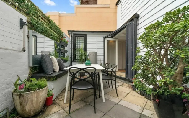 Perfect Laneway Terrace Surry Hills