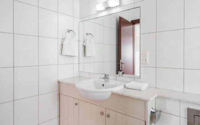 Laguna Sunrise by Ezoria Holiday Rentals