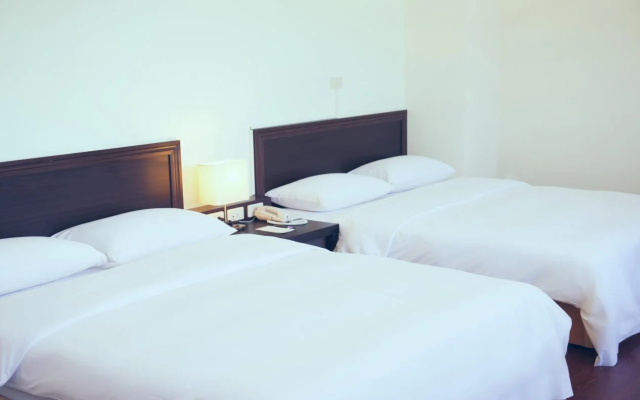 Chi Chi Hotel