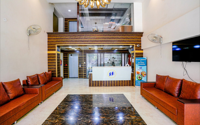 Fabhotel Ramjis Residency