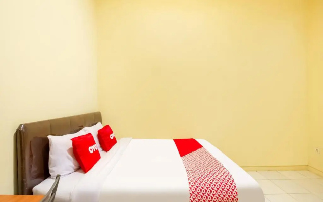 OYO 2354 3 Point Residence
