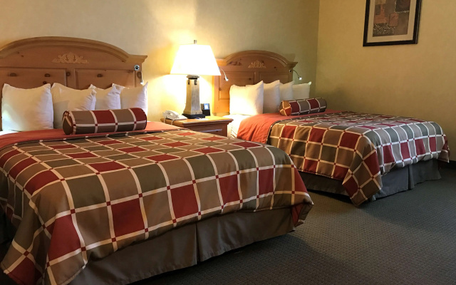 Best Western Plus Revere Inn & Suites