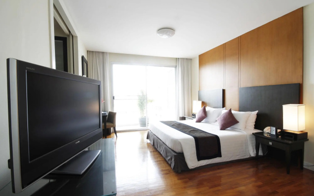 Cape Racha Hotel