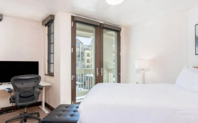 Centrum 304 by Exceptional Stays