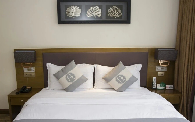 QJIA West Street Hotel