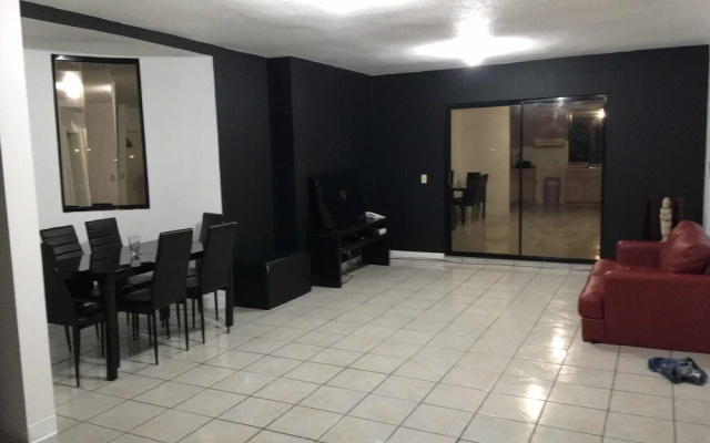 Rosarito Beach Apartments (walking distance to Papas n Beer)