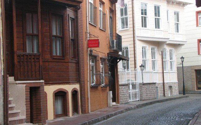 Emirhan Inn Apartment Турция, Стамбул - 4 отзыва об отеле, цены и фото номеров - забронировать отель Emirhan Inn Apartment онлайн вид на фасад