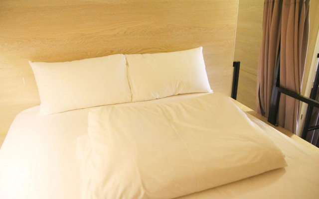 StarBox Hostel
