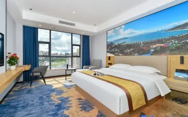 Taiying International Grand Hotel (Dongxing City High-Speed Railway Station Erqiao Port)