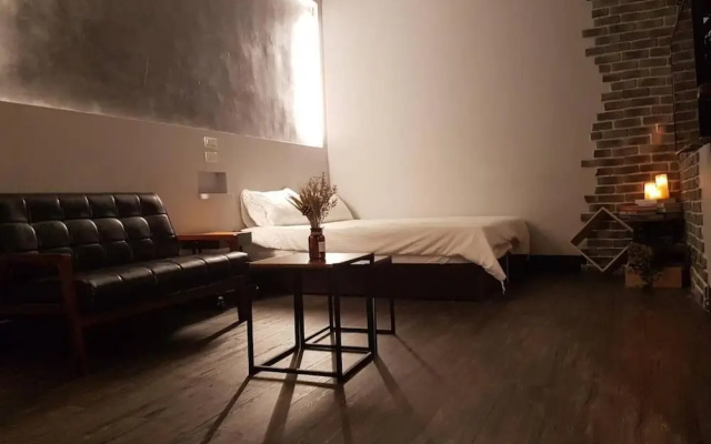 Utopia Hostel