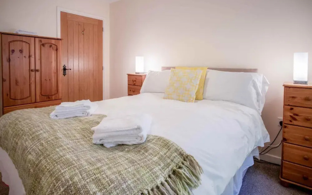 The Barn - 4 Bedroom - Tyn-y-coed Farm - Cardiff