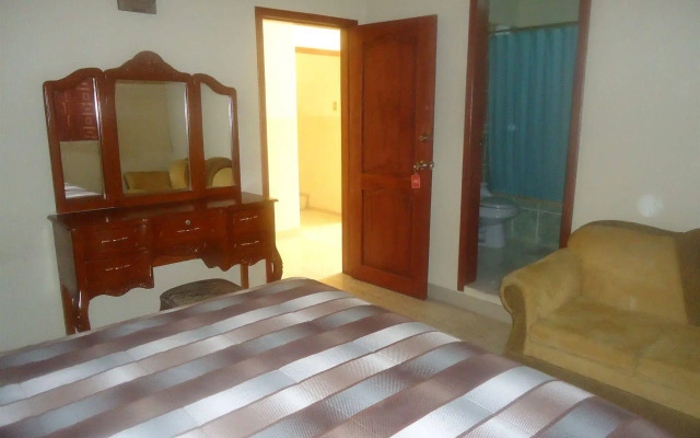 Hostal Perla Real Inn