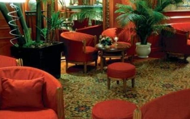 B4 Grand Hotel Lyon