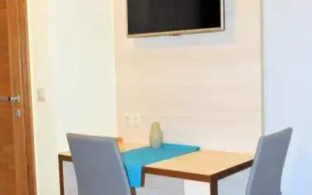 Frank & Fang Apartments
