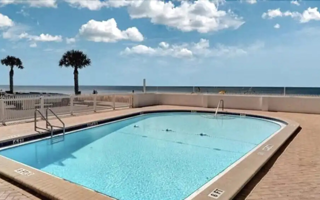Sunset Chateau Beach Front Star5Vaca