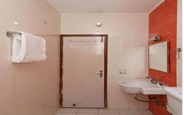 Hotel Akash Palace