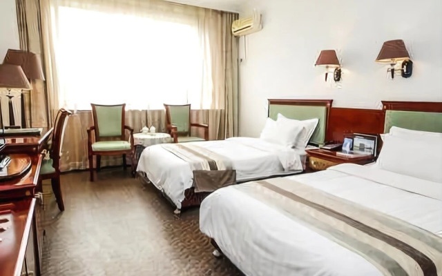 James Joyce Coffetel Hotel (Qinhuangdao Development Zone Yanshan University)