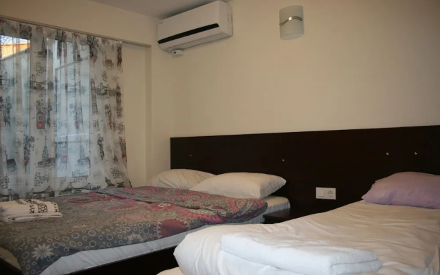 Mete Apartments