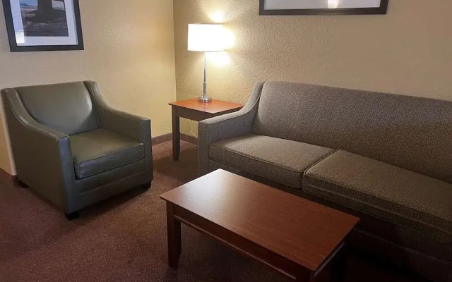 Baymont Inn & Suites Cuero