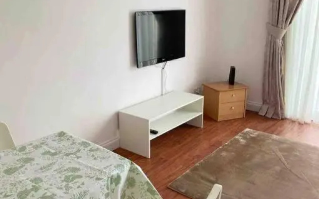 Modern 2 Bedroom House with Wifi