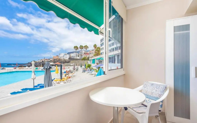 First line ocean view studio
