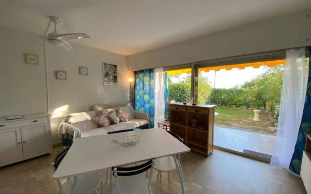 Nice studio with garden and parking - Near beach