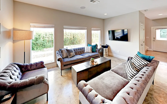 Kulhman Home 3 Bedrooms 2.5 Bathrooms Home