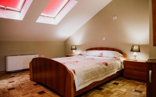 Bela Kuka Hotel