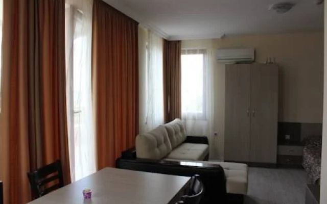 Brilliant Aparthotel