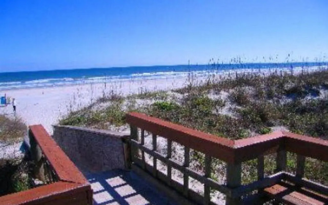 Ocean Village Club K24