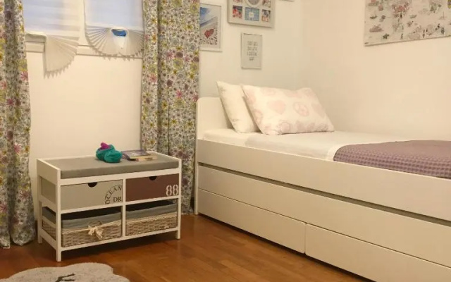Evelina’s apartment