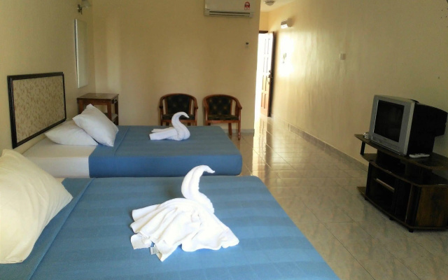 Teluk Batik Holiday Apartment
