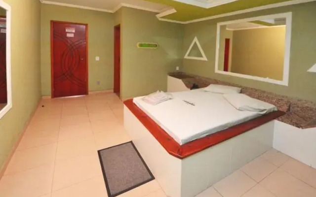 Caravellas Hotel (Adult Only)