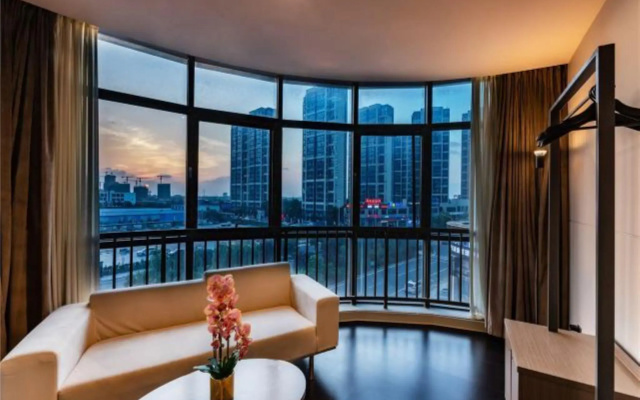 Jinjiang Inn Select Suzhou Shengze Sunhuxilu Hotel