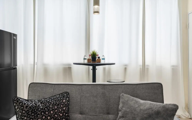 Central Condado Trendy Escape